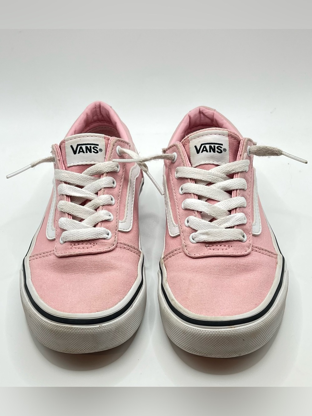 Classic Powder Pink Girls Vans Ward Low Top Sneakers Canvas Skate Shoes Size 3